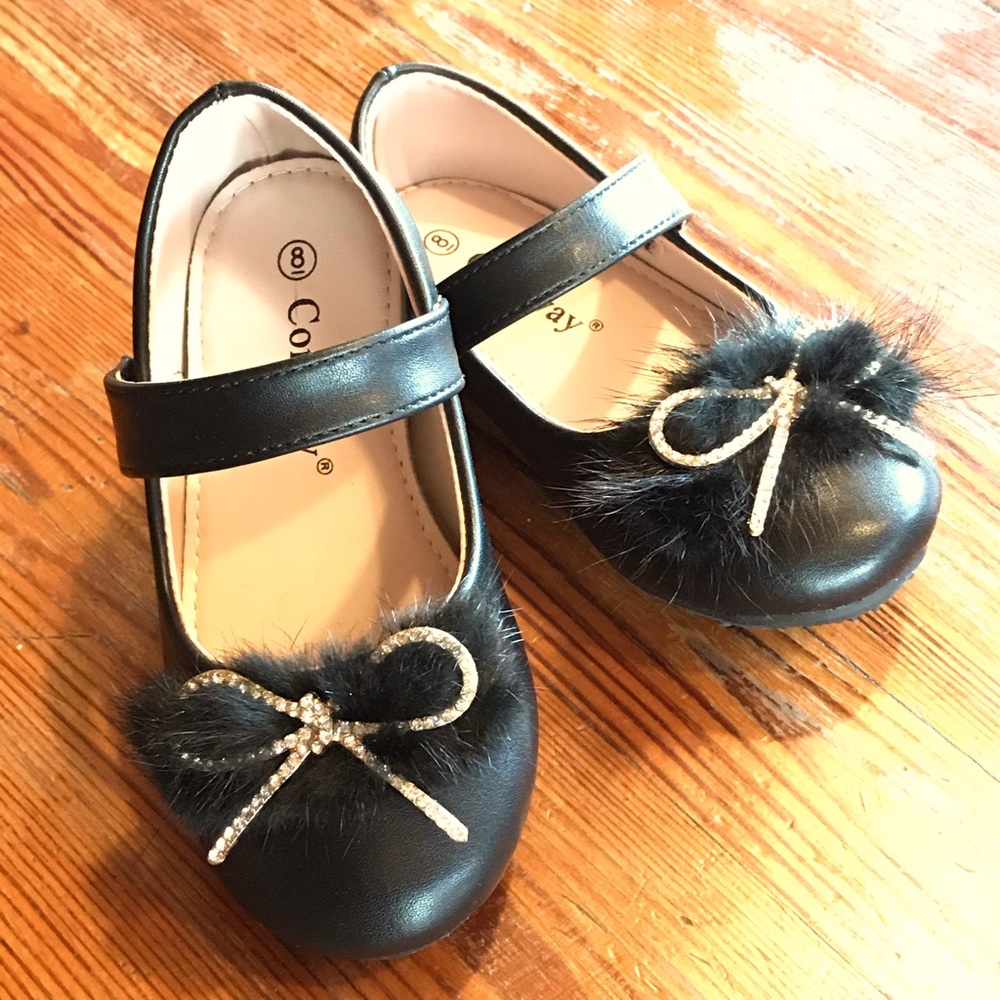 Comway brand Toddler size 8 dress shoes